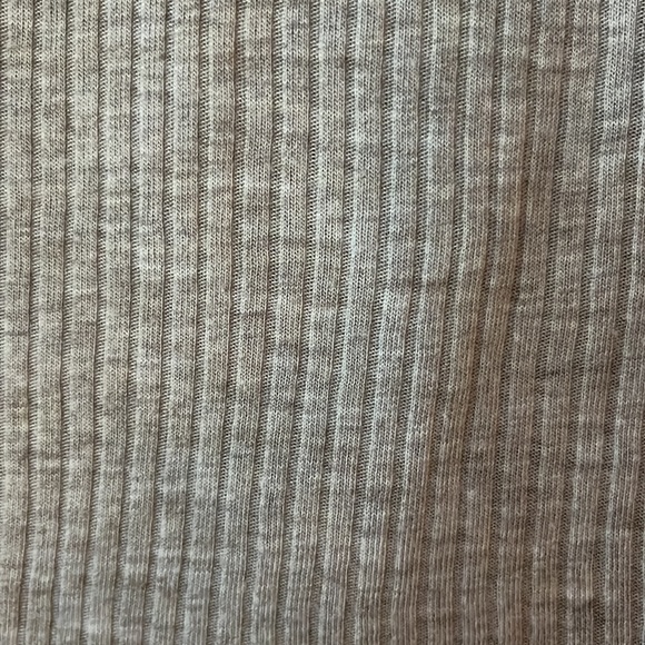 Tan Sleeveless top with side slit (Medium) - Picture 6 of 6